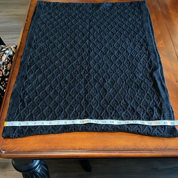 Black Infinity Scarf Acrylic Blend Sweater Knit Warm Cozy Soft - Picture 5 of 6